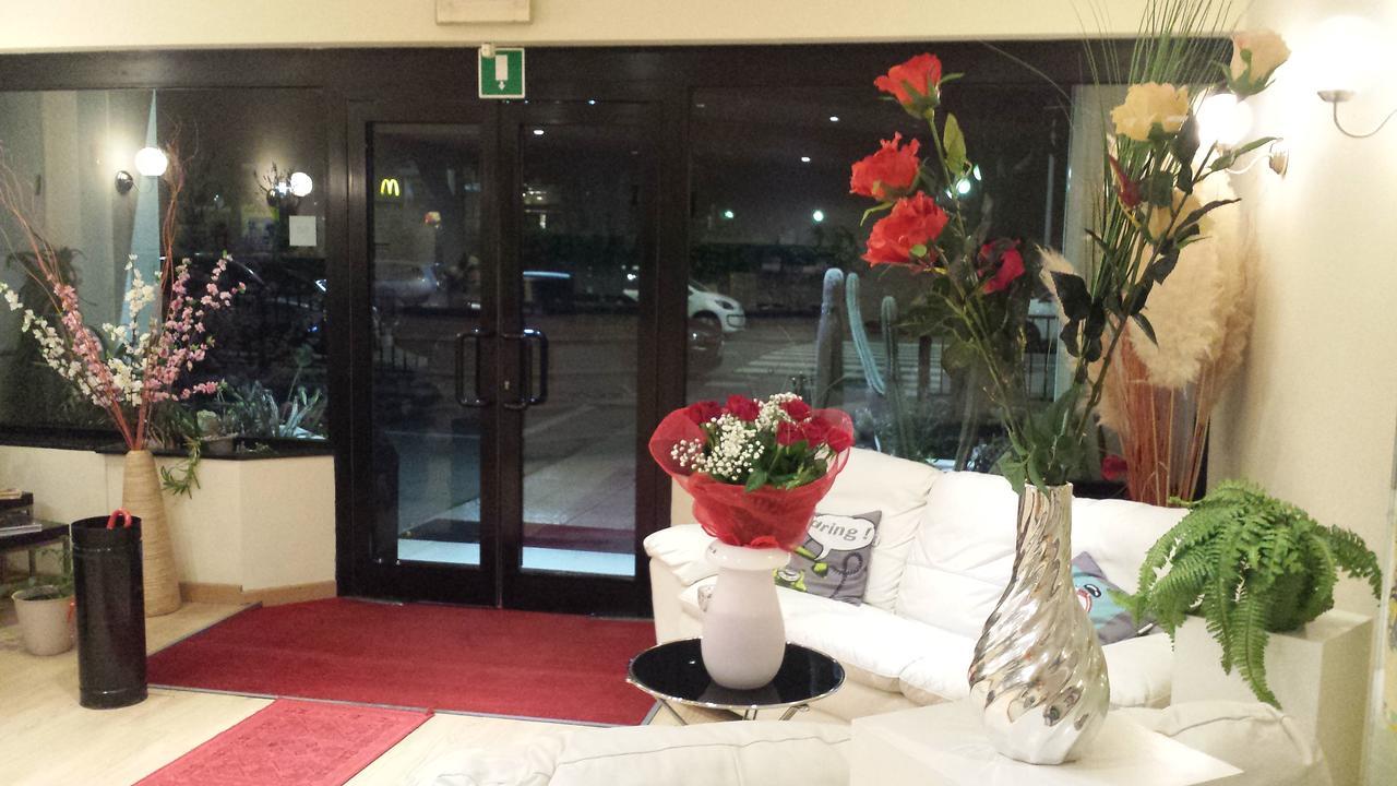 Hotel Provenza Ventimiglia Exterior photo