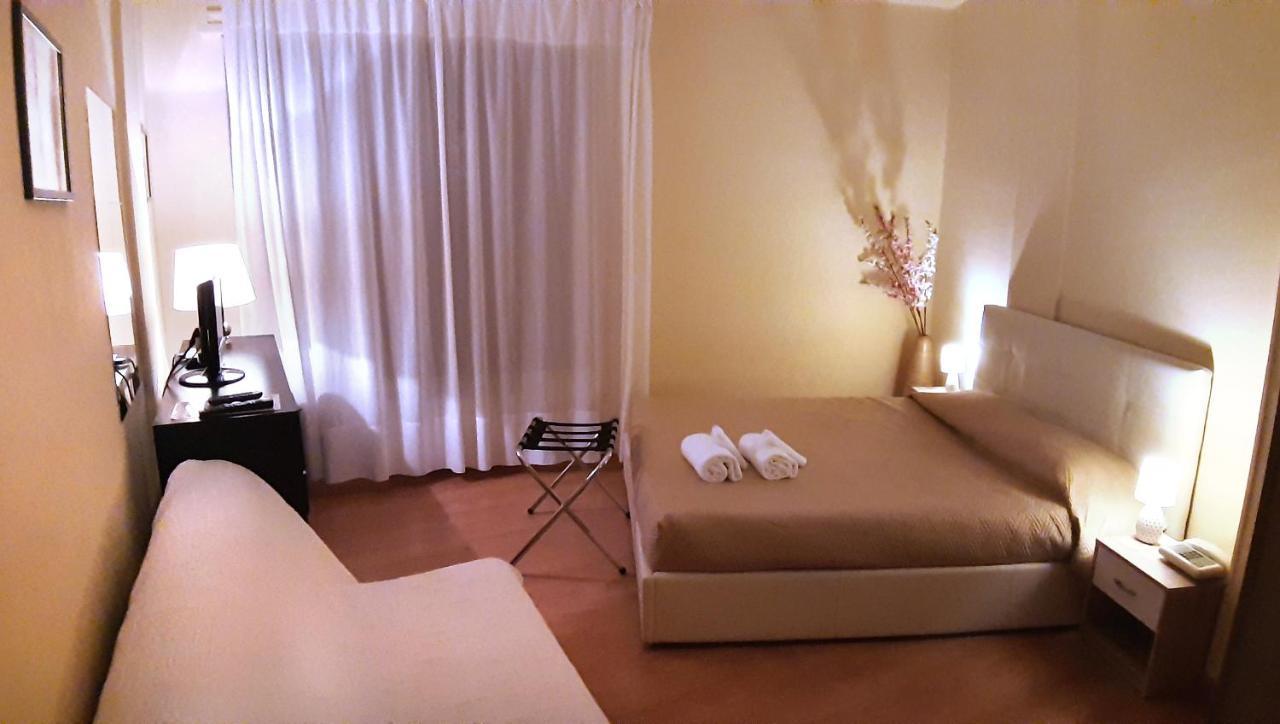Hotel Provenza Ventimiglia Exterior photo